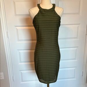 Bebe Dark Green Textured Mini Dress 💚 Sz Medium